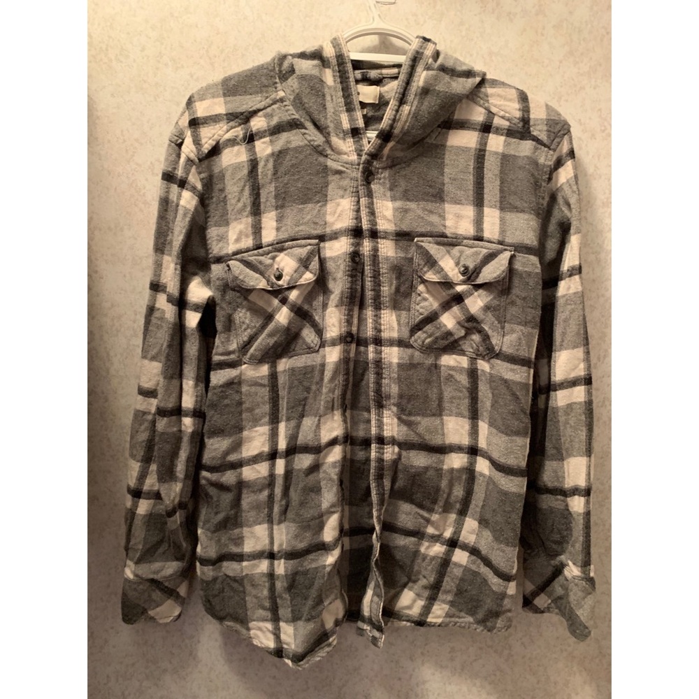 Aritzia clothing!
